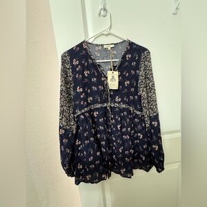 Easel Flower Woman Long Sleeve Top